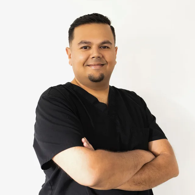 Dr. Bilal Paracha, Dentist
