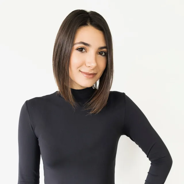Persia, Receptionist at Smile Studio Dental